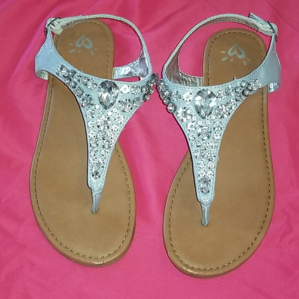 Justice sandals